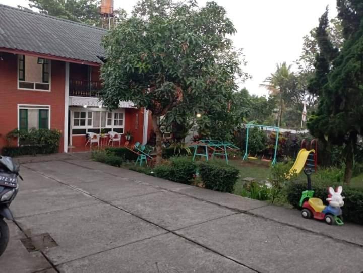 Villa Sentebale Bogor Ngoại thất bức ảnh
